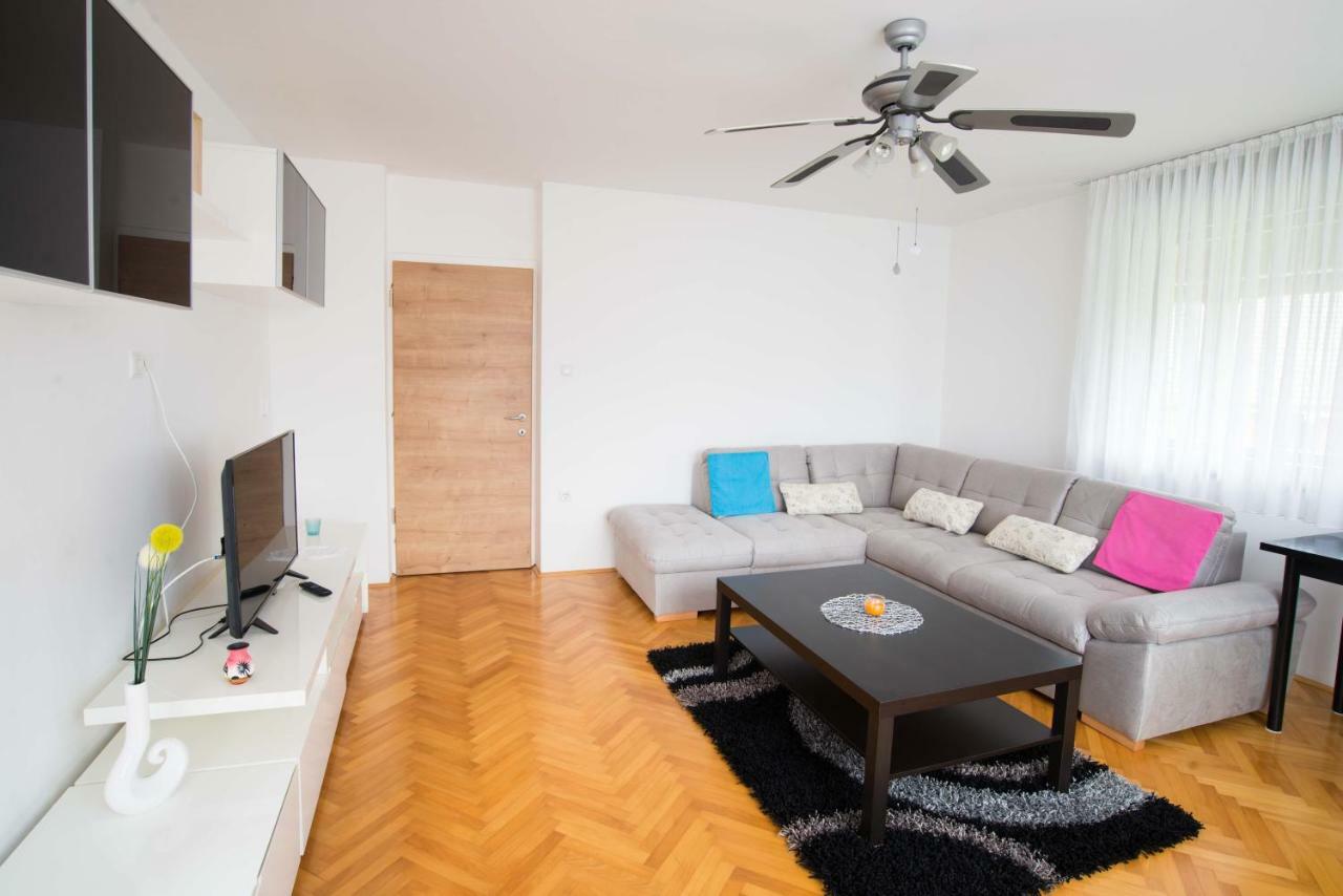 בלד Apartma Ela מראה חיצוני תמונה